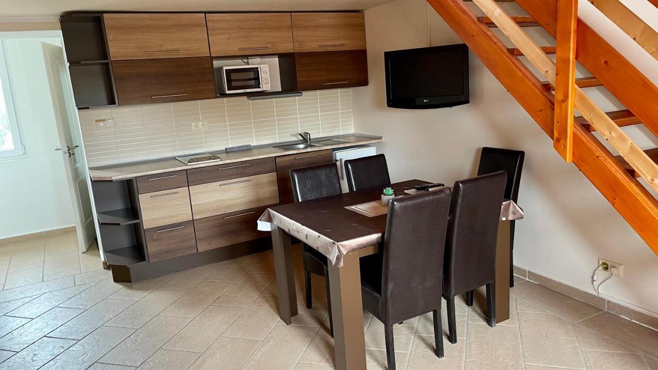 Gyula Vár Panoráma Apartman Exterior foto